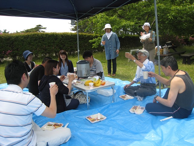 hanami2.jpg 写真:花見2
