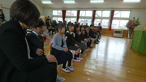 写真：沢目子ども園卒園式01