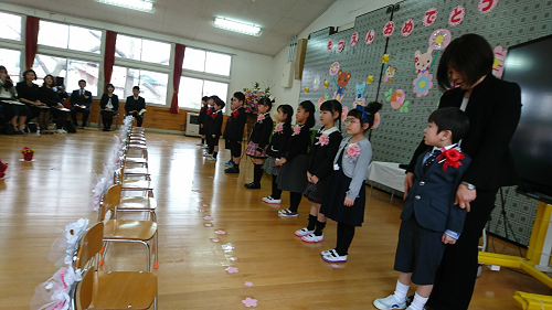 写真：沢目子ども園卒園式03