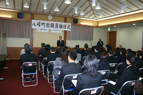 写真:佐藤教育委員長