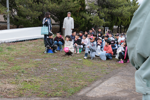 写真:少年水産教室の様子