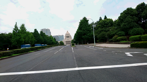 写真:国会議事堂遠景